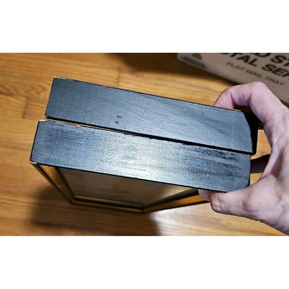 Set Of 2 Vintage MCM Turner Wall Accessory Ornate Kings Knights Gold Keys - Picture 9 of 15